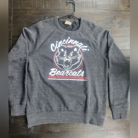 HOMAGE Cincinnati Bearcats Charcoal Crewneck Sweater - Picture 1 of 3